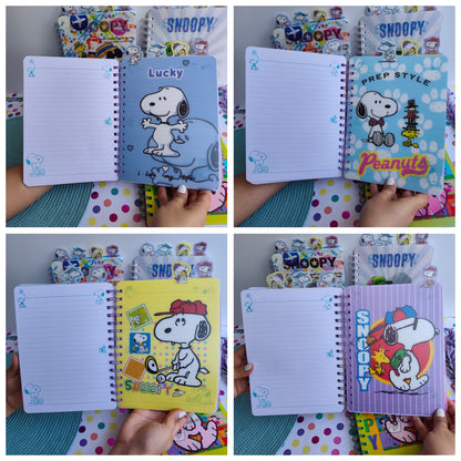 Agenda 5 Materias Holográfica De Snoopy Con Separadores