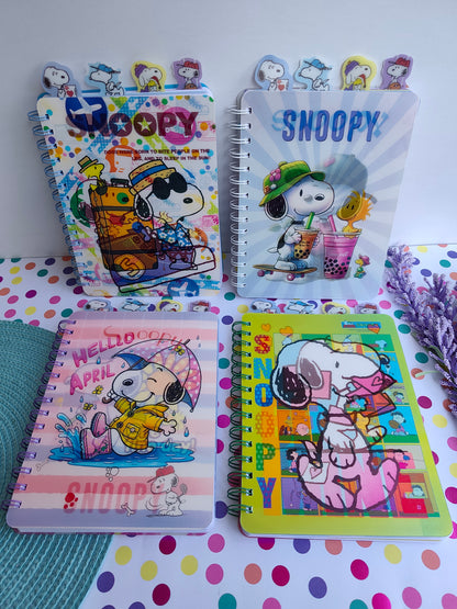 Agenda 5 Materias Holográfica De Snoopy Con Separadores