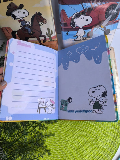 Agenda De Snoopy Acolchada Con Hojas Decoradas